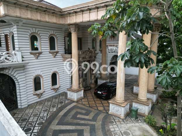 Rumah Kondisi Baik Disewakan di Pondok Indah, Jakarta Selatan LT 1400m2, LB 1300m2 Rumah Kondisi Baik Disewakan di Pondok Indah, Jakarta Selatan LT 1400m2, LB 1300m2