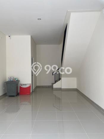 Disewakan Ruko di Kawasan Ramai Gading Serpong Luas 90m2 Disewakan Ruko di Kawasan Ramai Gading Serpong Luas 90m2