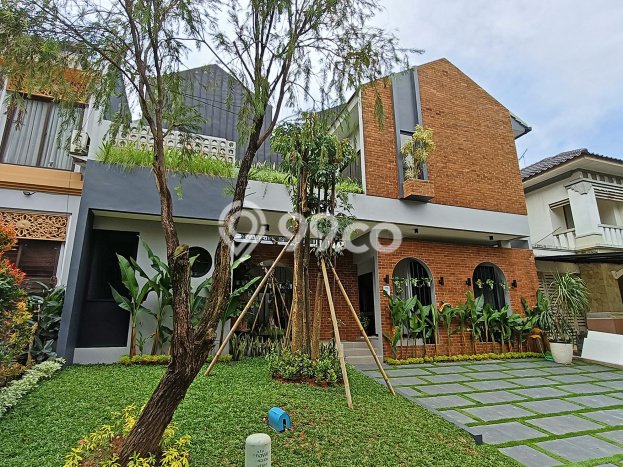 Hunian Mewah LB 400m2 Siap Pakai Desain Elegan di BSD The Green, Tangerang Hunian Mewah LB 400m2 Siap Pakai Desain Elegan di BSD The Green, Tangerang