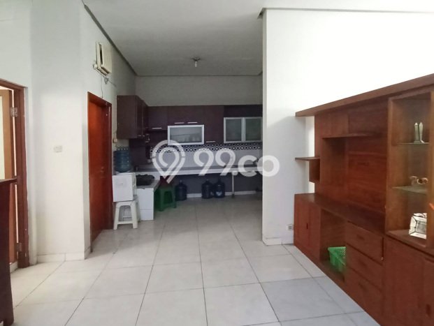 Hunian Elit LB 150m2 Siap Pakai Desain Elegan di Villa Melati Mas, Tangerang Selatan Hunian Elit LB 150m2 Siap Pakai Desain Elegan di Villa Melati Mas, Tangerang Selatan