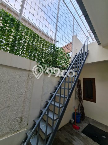 Disewakan Rumah Murah di Gading Serpong Tangerang Punya 5 Kamar Tidur Disewakan Rumah Murah di Gading Serpong Tangerang Punya 5 Kamar Tidur