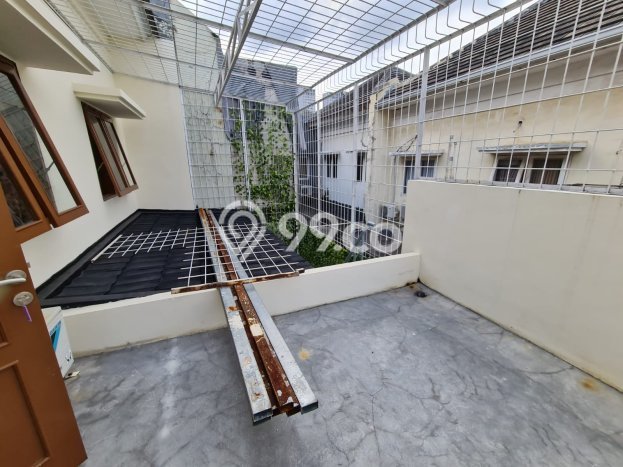 Disewakan Rumah Murah di Gading Serpong Tangerang Punya 5 Kamar Tidur Disewakan Rumah Murah di Gading Serpong Tangerang Punya 5 Kamar Tidur
