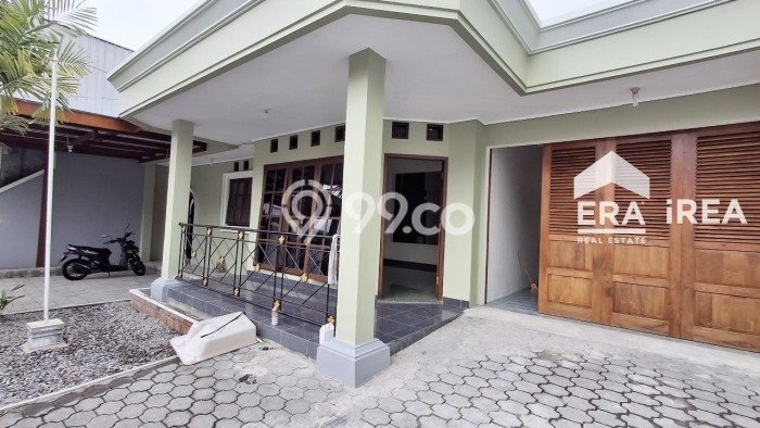Rumah Cantik Siap Huni Di Depok Luas 170m2 Lokasi Strategis Rumah Cantik Siap Huni Di Depok Luas 170m2 Lokasi Strategis