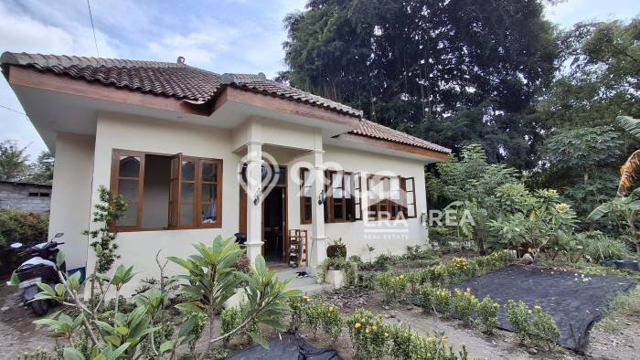 Dijual Rumah 4 Kamar Lokasi Ideal Bagus dan Strategis di Ngemplak Dijual Rumah 4 Kamar Lokasi Ideal Bagus dan Strategis di Ngemplak