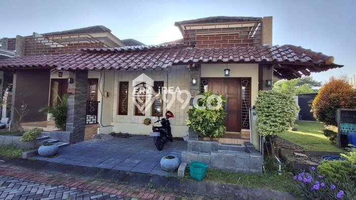 Jual Rumah Strategis Bagus Punya 3 KT di Klaten Tengah Klaten SHM Jual Rumah Strategis Bagus Punya 3 KT di Klaten Tengah Klaten SHM