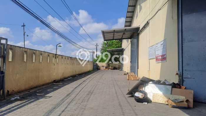 Disewakan Gudang di Kasihan Bantul LT 2100m2, LB 1800m2 Disewakan Gudang di Kasihan Bantul LT 2100m2, LB 1800m2