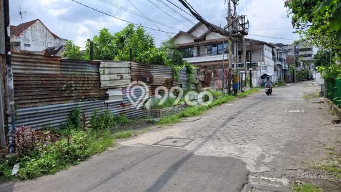 Tanah untuk Dijual di Depok Sleman Luas 488m2 Tanah untuk Dijual di Depok Sleman Luas 488m2