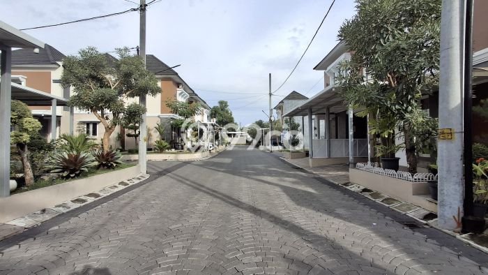 Jual Rumah Favorit Siap Huni LB 120m2 di Gamping, Sleman Jual Rumah Favorit Siap Huni LB 120m2 di Gamping, Sleman