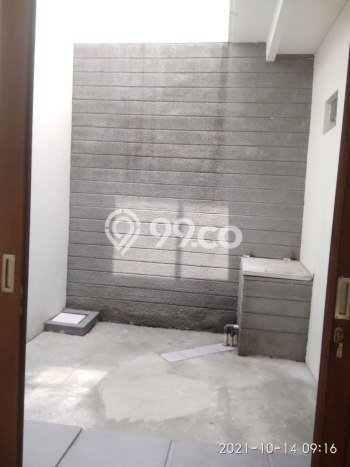 Rumah Luxury Modern Tanpa Renovasi di Ciganjur Jakarta Selatan Rumah Luxury Modern Tanpa Renovasi di Ciganjur Jakarta Selatan
