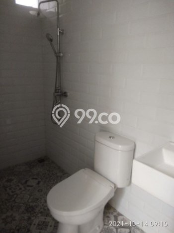 Rumah Luxury Modern Tanpa Renovasi di Ciganjur Jakarta Selatan Rumah Luxury Modern Tanpa Renovasi di Ciganjur Jakarta Selatan