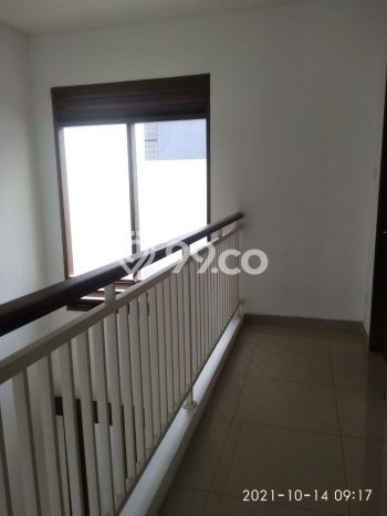 Rumah Luxury Modern Tanpa Renovasi di Ciganjur Jakarta Selatan Rumah Luxury Modern Tanpa Renovasi di Ciganjur Jakarta Selatan