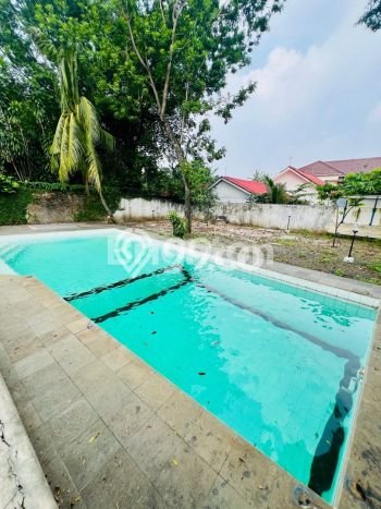 Sewa Rumah Nyaman di Kemang LT 1400m2 / LB 750m2 Siap Huni Sewa Rumah Nyaman di Kemang LT 1400m2 / LB 750m2 Siap Huni