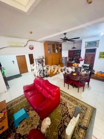 Siap Huni Rumah Mewah 3 Kamar di Menteng Dekat ke Mana Pun Siap Huni Rumah Mewah 3 Kamar di Menteng Dekat ke Mana Pun