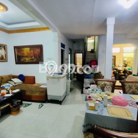 Ready to Use! Luxury House LT 247m2 Desain Elegan di Klender Ready to Use! Luxury House LT 247m2 Desain Elegan di Klender
