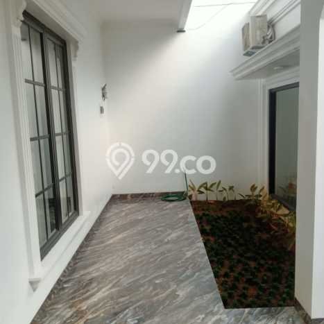 Rumah Luxury Modern Tanpa Renovasi di Pondok Indah Jakarta Selatan Rumah Luxury Modern Tanpa Renovasi di Pondok Indah Jakarta Selatan
