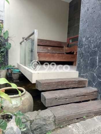 Siap Huni Rumah Mewah 5 Kamar di Astanaanyar Dekat ke Mana Saja Siap Huni Rumah Mewah 5 Kamar di Astanaanyar Dekat ke Mana Saja