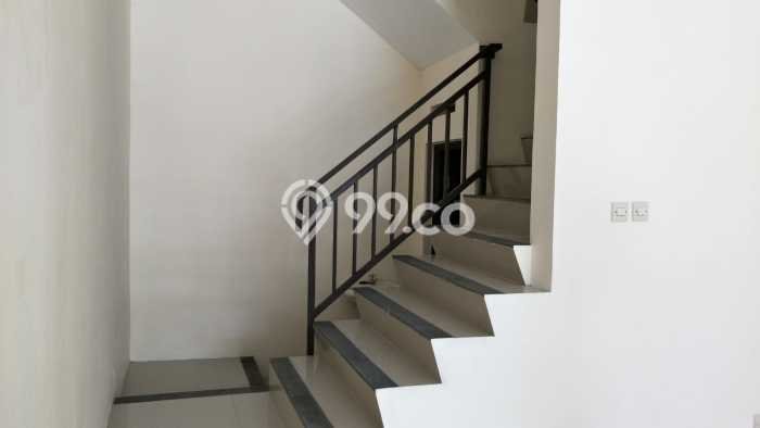 Ruko Bagus Dijual LB 180m2 Lokasi Strategis Bandung Area Cocok untuk Berbisnis Ruko Bagus Dijual LB 180m2 Lokasi Strategis Bandung Area Cocok untuk Berbisnis
