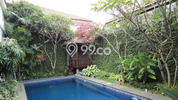 Hunian Modern Disewakan 5 Kamar di Kelapa Gading Boleh Nego Hunian Modern Disewakan 5 Kamar di Kelapa Gading Boleh Nego
