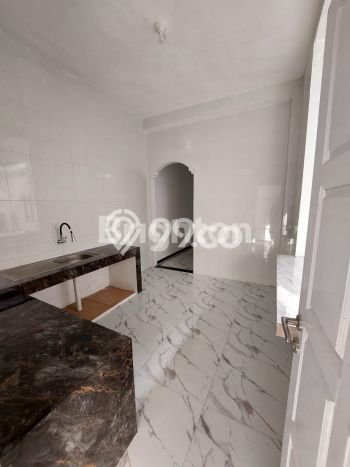 HARGA SPESIAL! Rumah Modern area Dieng, Malang, Luas 250m2m² Bangunan 350m2m² Bisa Nego! HARGA SPESIAL! Rumah Modern area Dieng, Malang, Luas 250m2m² Bangunan 350m2m² Bisa Nego!