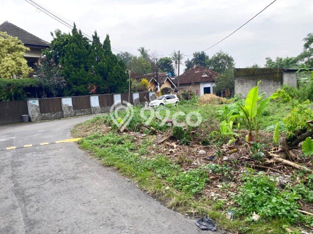 Tanah Dijual Lokasi Strategis di Yogyakarta dengan Luas 145m2 Tanah Dijual Lokasi Strategis di Yogyakarta dengan Luas 145m2
