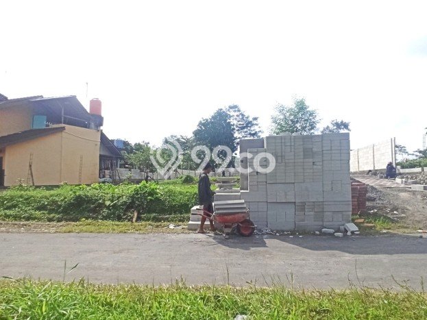 Tanah untuk Dijual Lokasi Ngaglik, Sleman Luas 123m2 SHM Tanah untuk Dijual Lokasi Ngaglik, Sleman Luas 123m2 SHM