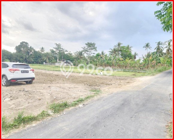 Tanah Komersial Dijual di Ngaglik Sleman 126m2 Tanah Komersial Dijual di Ngaglik Sleman 126m2