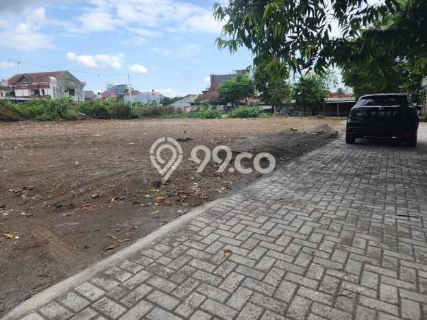 Lahan Dijual Lokasi Strategis di Yogyakarta dengan Luas 182m2 Lahan Dijual Lokasi Strategis di Yogyakarta dengan Luas 182m2