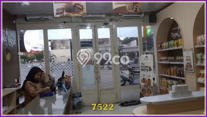 Unit Komersial Dijual di Jetis Yogyakarta Luas Bangunan 220m2 Unit Komersial Dijual di Jetis Yogyakarta Luas Bangunan 220m2