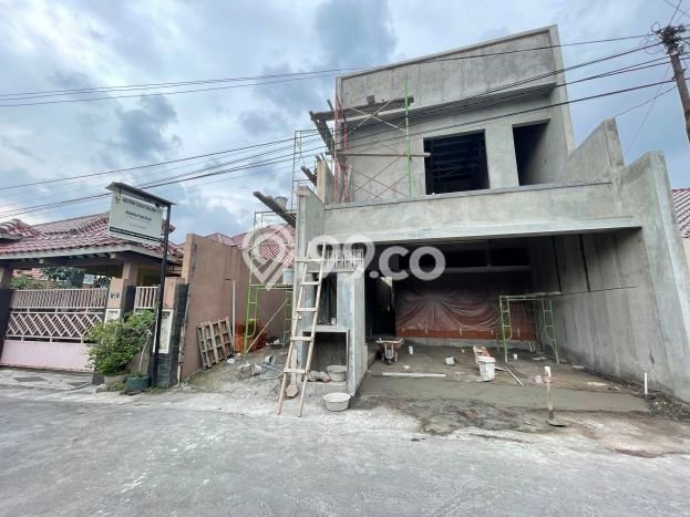 For Sale Rumah 4 Kamar Lokasi Strategis Bagus dan Strategis di Depok For Sale Rumah 4 Kamar Lokasi Strategis Bagus dan Strategis di Depok