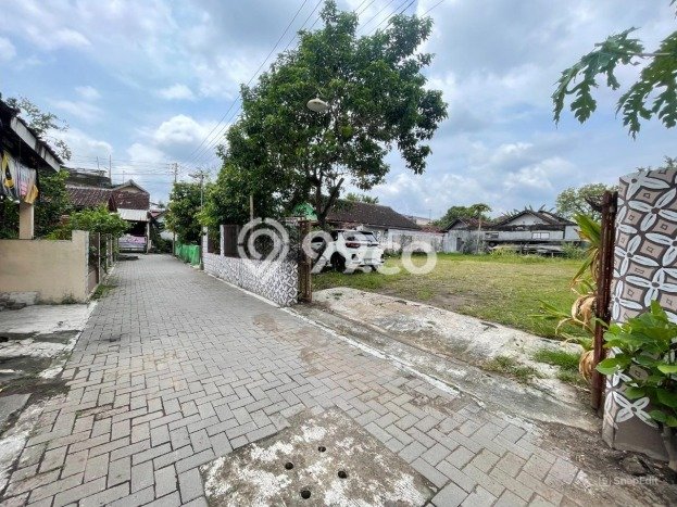 Lahan Kosong Dijual di Yogyakarta dengan Area 317m2 Lahan Kosong Dijual di Yogyakarta dengan Area 317m2