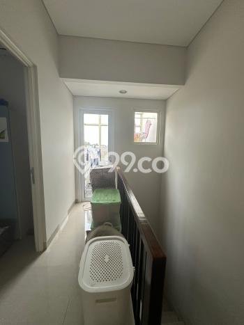 For Sale Rumah 2 Kamar Lokasi Strategis Nyaman dan Strategis di BSD For Sale Rumah 2 Kamar Lokasi Strategis Nyaman dan Strategis di BSD