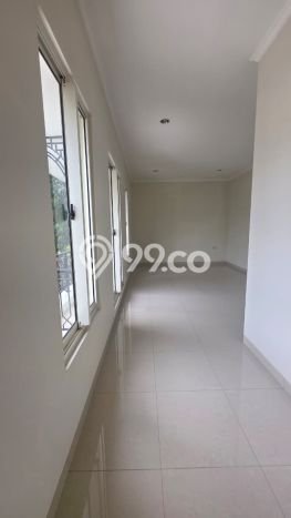 Jarang Ada! Rumah Sewa 4 Kamar Nyaman Siap Huni Gading Serpong Jarang Ada! Rumah Sewa 4 Kamar Nyaman Siap Huni Gading Serpong