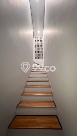 Rumah Luxury Modern Siap Huni di Pondok Indah Jakarta Selatan Rumah Luxury Modern Siap Huni di Pondok Indah Jakarta Selatan