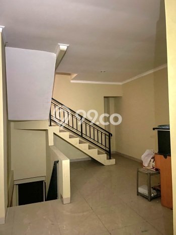 Dijual Ruko di Ciputat Tangerang Selatan LT 60m2 / LB 180m2 Dijual Ruko di Ciputat Tangerang Selatan LT 60m2 / LB 180m2