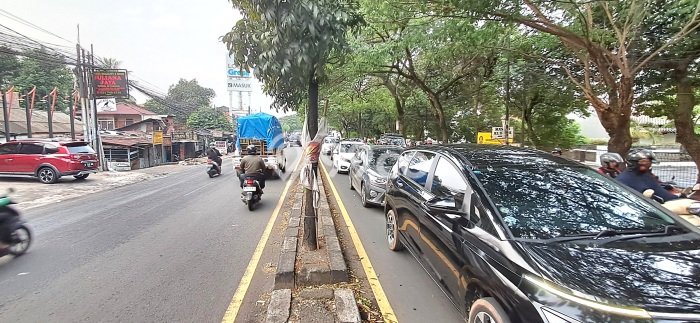 Dijual Ruko di Ciputat Tangerang Selatan LT 60m2 / LB 180m2 Dijual Ruko di Ciputat Tangerang Selatan LT 60m2 / LB 180m2