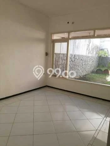 Disewakan Rumah Murah di Sukomanunggal Surabaya Punya 3 Kamar Tidur Disewakan Rumah Murah di Sukomanunggal Surabaya Punya 3 Kamar Tidur