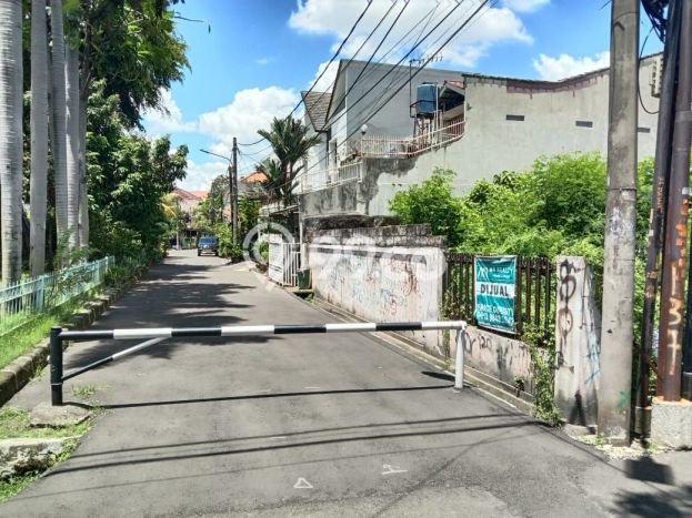 For Sale Rumah Bagus Siap Huni di Jakarta Barat Strategis For Sale Rumah Bagus Siap Huni di Jakarta Barat Strategis