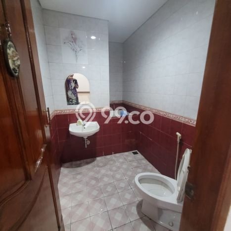 Dijual Rumah Premium dengan Fasilitas Sekitar Komplit di Kembangan, Jakarta Barat Dijual Rumah Premium dengan Fasilitas Sekitar Komplit di Kembangan, Jakarta Barat