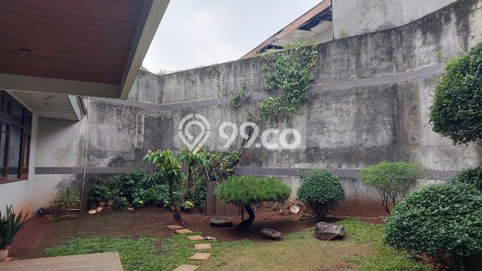 Siap Huni Hunian Elit 6 Kamar di Menteng Dekat ke Mana Pun Siap Huni Hunian Elit 6 Kamar di Menteng Dekat ke Mana Pun
