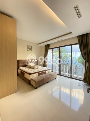 HOT DEAL! Rumah di Menteng, 5 KT, Area Strategis, Luas 1100m2m² LB 400m2m² HOT DEAL! Rumah di Menteng, 5 KT, Area Strategis, Luas 1100m2m² LB 400m2m²