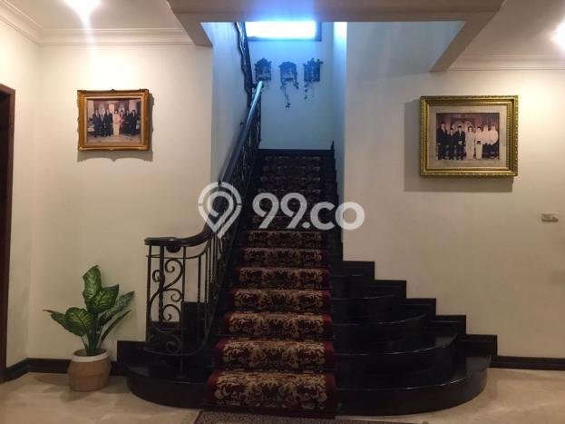 SPECIAL PRICE! Rumah area Menteng, 8 KM, Akses Mudah Fasilitas Umum, Luas 1334m2m² Bangunan 1500m2m² SPECIAL PRICE! Rumah area Menteng, 8 KM, Akses Mudah Fasilitas Umum, Luas 1334m2m² Bangunan 1500m2m²