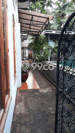 Best Deal Hunian Premium Ideal dan Luas di Menteng, Jakarta Pusat Best Deal Hunian Premium Ideal dan Luas di Menteng, Jakarta Pusat