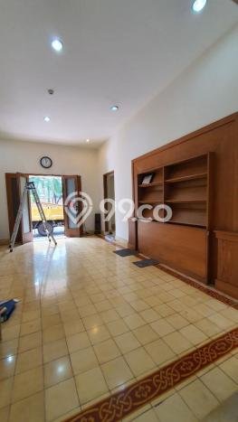 LOKASI TERBAIK! Rumah di Menteng, 4 KM, Area Premium, Luas 1000m2m² Bangunan 1400m2m² LOKASI TERBAIK! Rumah di Menteng, 4 KM, Area Premium, Luas 1000m2m² Bangunan 1400m2m²
