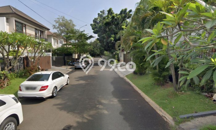 Rumah Elit Modern Tanpa Renovasi di Pondok Indah Jakarta Selatan Rumah Elit Modern Tanpa Renovasi di Pondok Indah Jakarta Selatan