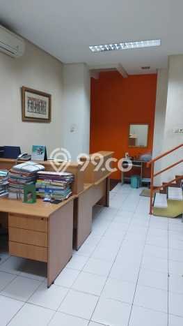 Ruko Disewakan di Menteng, Luas 245m2m², Area Premium, Ready Operasi Ruko Disewakan di Menteng, Luas 245m2m², Area Premium, Ready Operasi