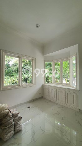 Hunian Eksklusif Siap Huni LT 860m2 di Menteng, Jakarta Pusat Hunian Eksklusif Siap Huni LT 860m2 di Menteng, Jakarta Pusat
