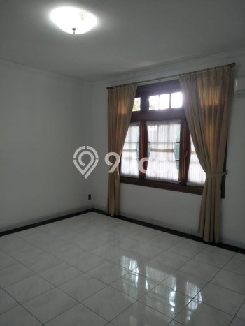 Rumah kawasan Menteng, Dekat Mall, LT 850m² Rumah kawasan Menteng, Dekat Mall, LT 850m²