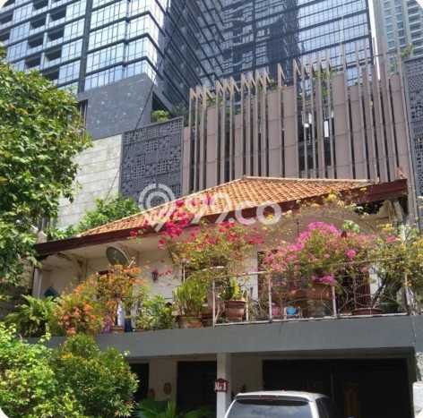 Jual Rumah Mewah Elegan Dengan View Cantik di Senayan, Jakarta Selatan Jual Rumah Mewah Elegan Dengan View Cantik di Senayan, Jakarta Selatan