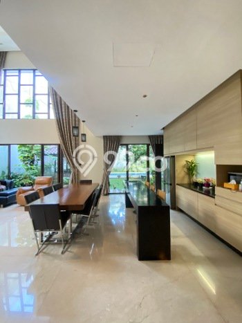HOT DEAL! Rumah di Menteng, 5 KT, Area Strategis, Luas 1100m2m² LB 400m2m² HOT DEAL! Rumah di Menteng, 5 KT, Area Strategis, Luas 1100m2m² LB 400m2m²