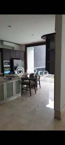 Rumah Elit Modern Tanpa Renovasi di Pondok Indah Jakarta Selatan Rumah Elit Modern Tanpa Renovasi di Pondok Indah Jakarta Selatan